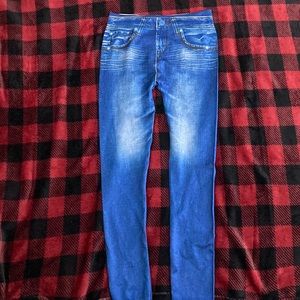 Blue jean leggings. Never worn great condition. Size medium, very comfortable